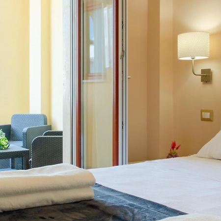 L'Affaccio Rooms - Lungomare Галиполи Екстериор снимка