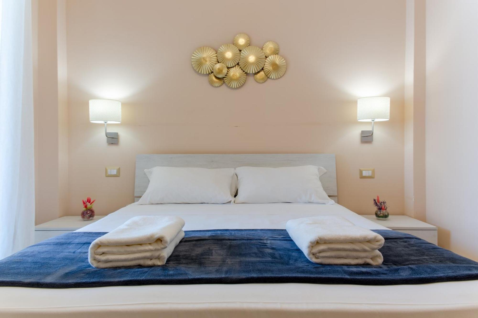 L'Affaccio Rooms - Lungomare Галиполи Екстериор снимка