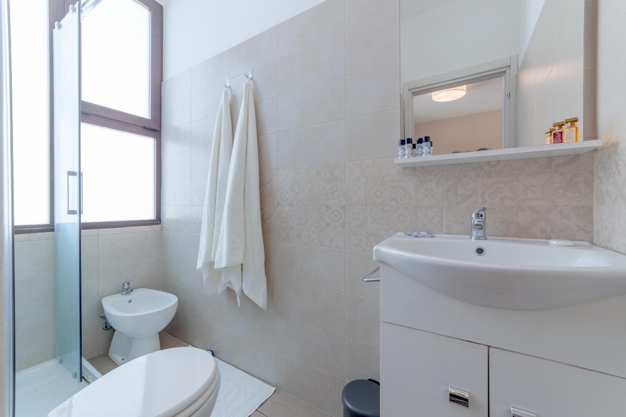 L'Affaccio Rooms - Lungomare Галиполи Екстериор снимка